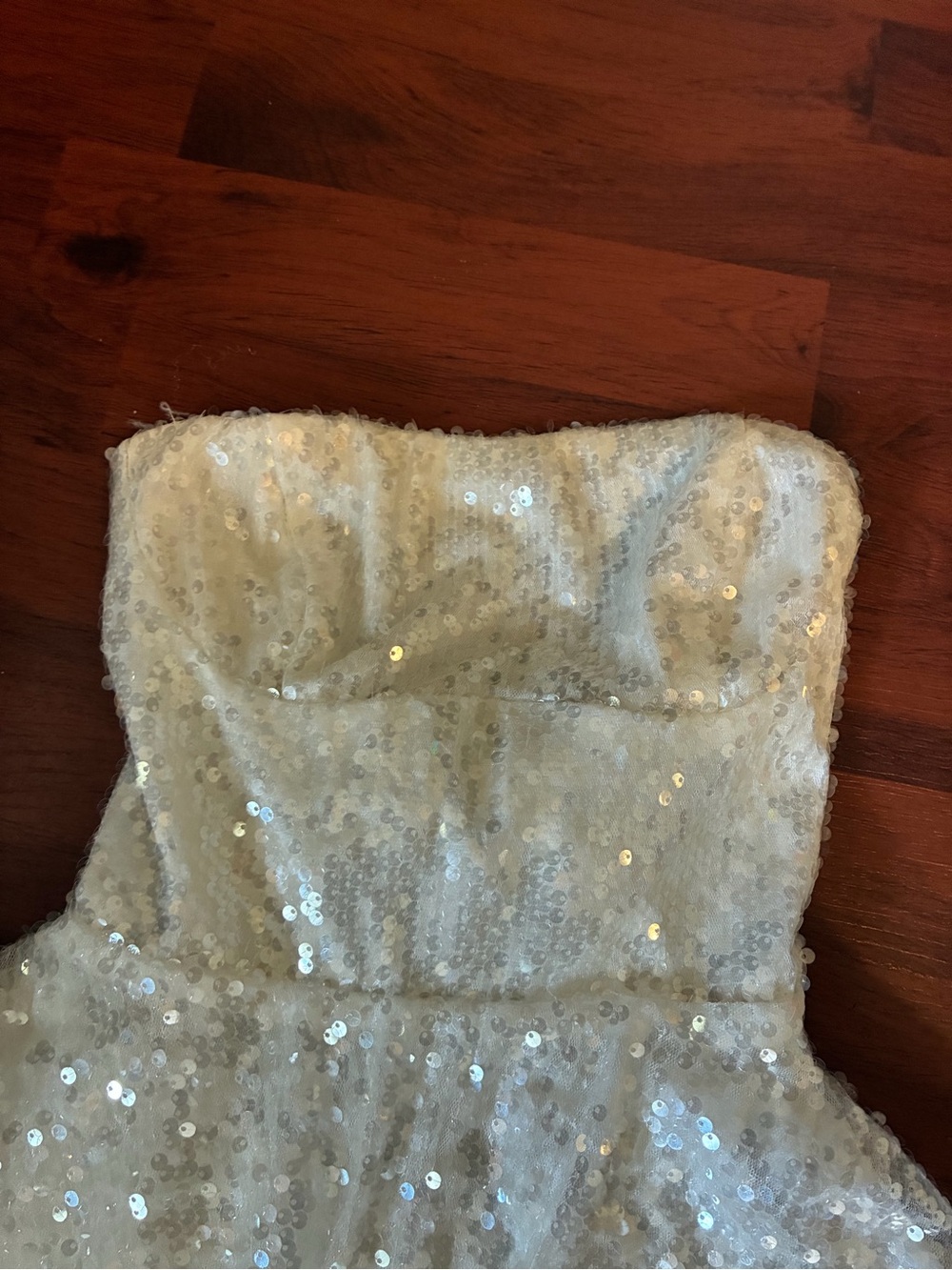 Selfie Leslie Provence Bloom Tiered Sequin dress 🤍 - Picture 3 of 6